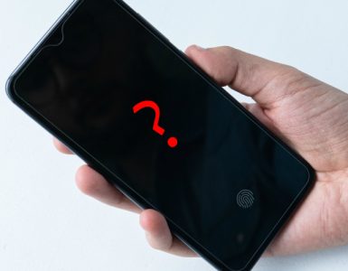 Co może być przyczyną czarnego ekranu w telefonie?