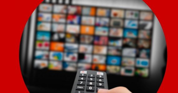 przystawka do telewizora to świetny pomysł, żeby pilotem sterować wszystkimi aplikacjami